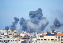 हमास क्या है, इज़राइल और गाजा पट्टी में क्या हो रहा है, और अन्य प्रश्न Israel declares war on Hamas: Airstrikes bombard Gaza